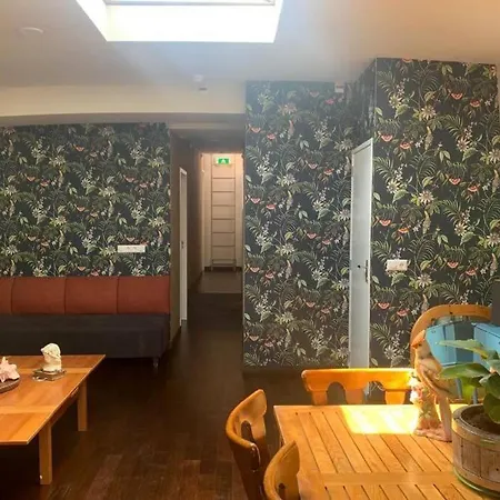 Sustainable Authentic Ship Amsterdam City Амстердам